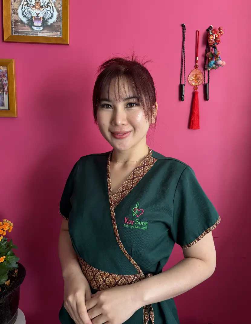 Paris, Massage & Beauty Therapist